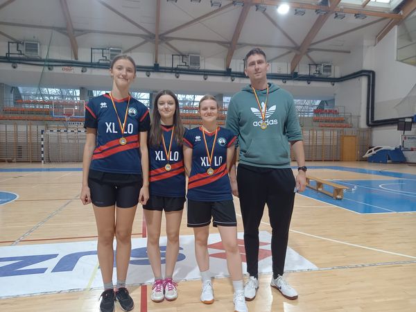 Read more about the article Mistrzostwa Dzielnicy Wola w badmintonie